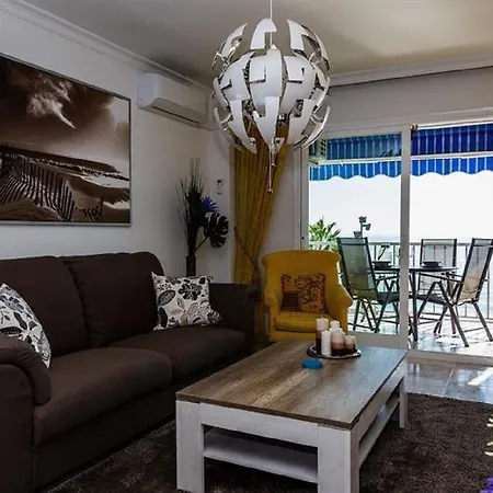 Desiree - 2-bedroom In Apartment Fuengirola